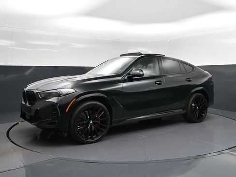 New 2026 BMW X6 xDrive40i image 3