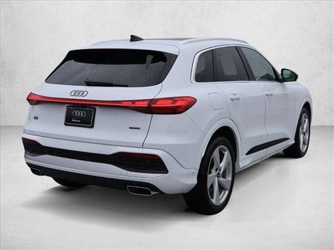 Used 2025 Audi Q5 Prestige AWD/4WD image 2