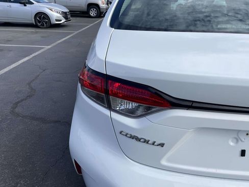 Used 2025 Toyota Corolla LE image 19