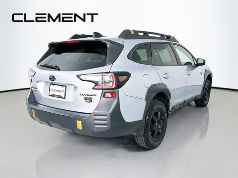 Used 2022 Subaru Outback Wilderness w/ Wilderness Package AWD/4WD image 7