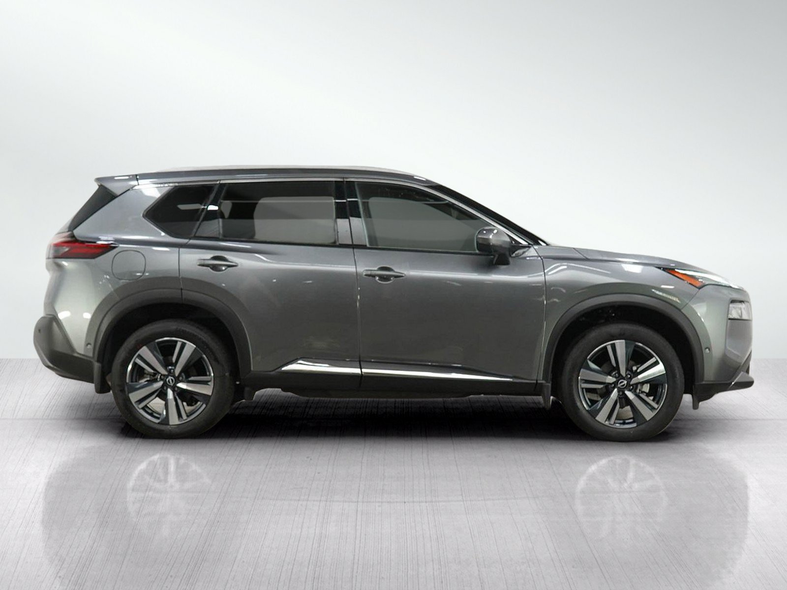 Used 2023 Nissan Rogue SL w/ SL Premium Package AWD/4WD image 6