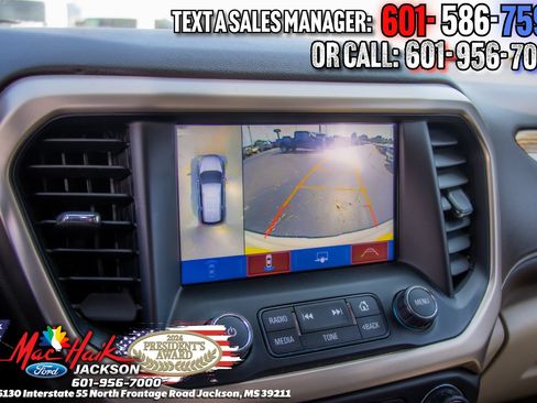 Used 2019 GMC Acadia Denali w/ Technology Package FWD image 19