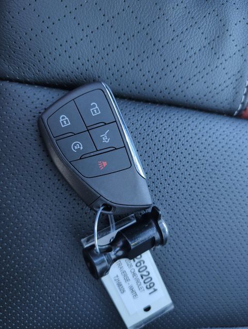 Used 2026 Chevrolet Traverse RS w/ LPO, Floor Liner Package AWD/4WD image 28