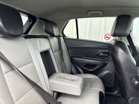 Used 2016 Chevrolet Trax LTZ w/ LPO, Cargo Package image 37