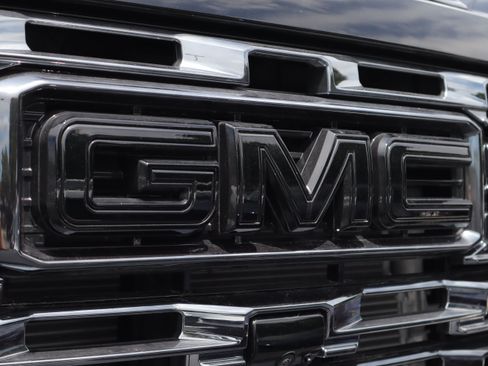 Used 2026 GMC Sierra 2500 Denali Ultimate AWD/4WD image 36