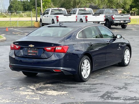 Used 2018 Chevrolet Malibu LT FWD image 10