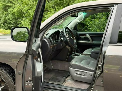 Used 2008 Toyota Land Cruiser AWD/4WD image 16