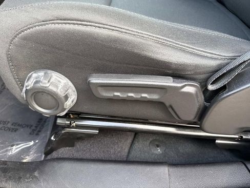 Used 2022 Jeep Gladiator Sport image 30