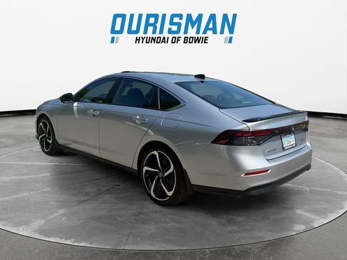 Used 2024 Honda Accord Sport image 4