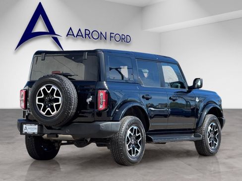 Used 2025 Ford Bronco Outer Banks image 5