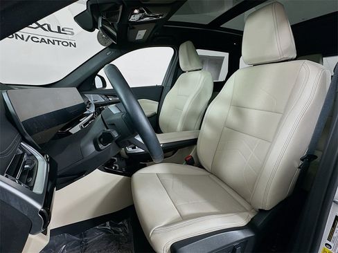 Used 2023 BMW X1 xDrive28i w/ Premium Package image 3