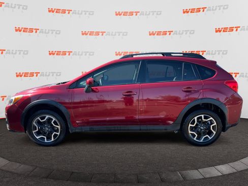 Used 2017 Subaru Crosstrek 2.0i Premium AWD/4WD image 2