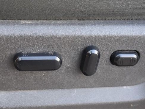 Used 2015 Ford F350 Lariat w/ Chrome Package image 24