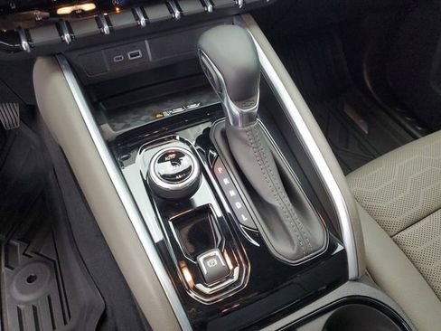 Used 2025 Chevrolet Colorado ZR2 image 29