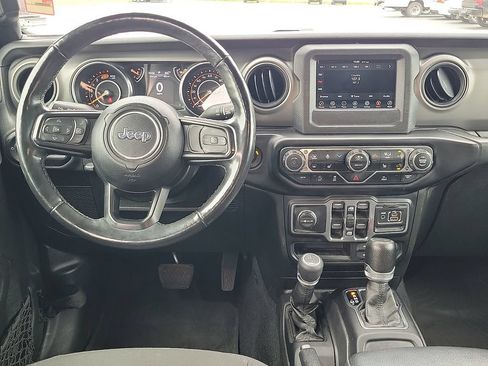 Used 2022 Jeep Wrangler Unlimited Sport AWD/4WD image 10