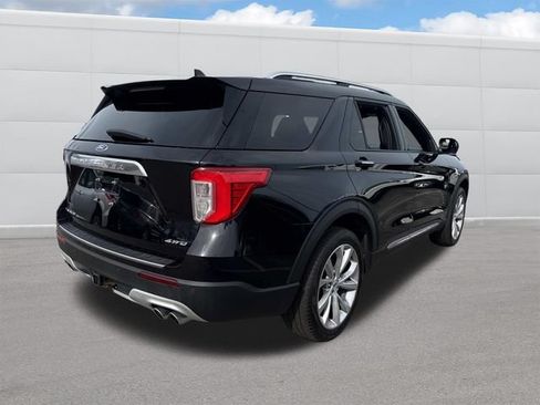 Used 2023 Ford Explorer Platinum w/ Technology Package AWD/4WD image 11