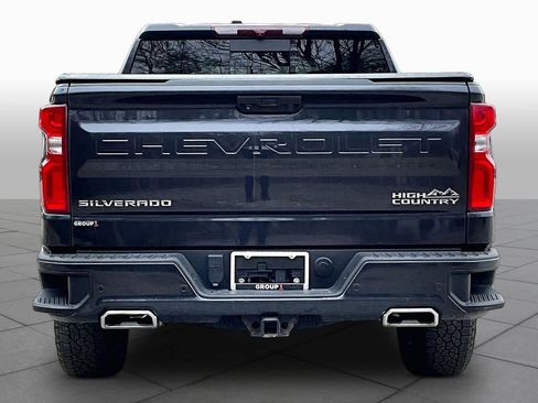 Used 2023 Chevrolet Silverado 1500 High Country w/ Z71 Off-Road Package AWD/4WD image 5