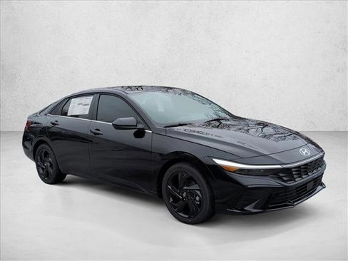 New 2026 Hyundai Elantra SEL Sport Premium image 7