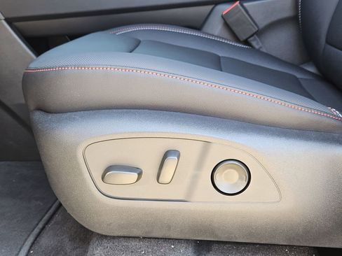 New 2026 Chevrolet Traverse Z71 w/ Driver Confidence Package image 18