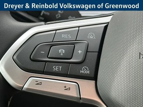 New 2026 Volkswagen Tiguan SE image 14