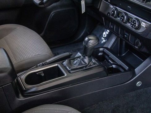 Used 2021 Toyota Tacoma SR RWD image 15