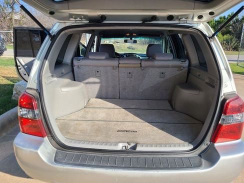 Used 2005 Toyota Highlander 2WD V6 image 12