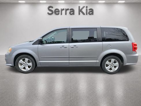 Used 2013 Dodge Grand Caravan SE FWD image 2