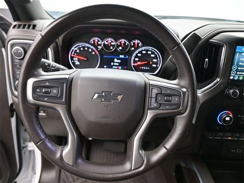 Used 2022 Chevrolet Silverado 1500 RST image 2