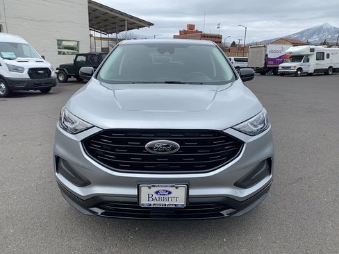 Certified 2023 Ford Edge SE w/ Black Appearance Package image 3