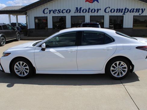 Used 2024 Toyota Camry SE FWD image 8