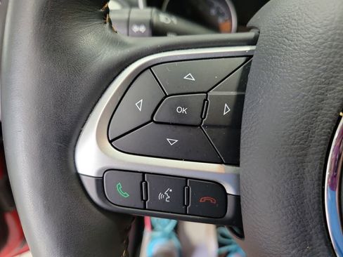 Used 2019 Jeep Compass Latitude w/ Popular Equipment Group AWD/4WD image 34