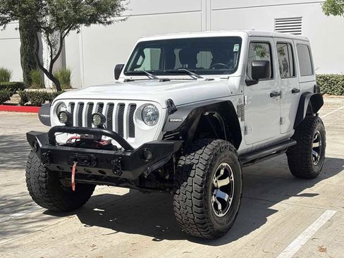 Used 2018 Jeep Wrangler Unlimited Sport S AWD/4WD image 7