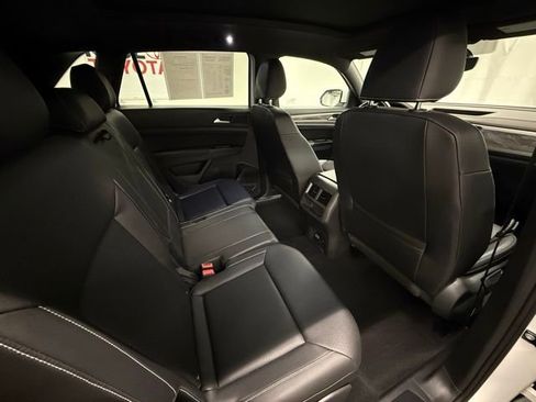 Used 2020 Volkswagen Atlas Cross Sport SE image 7