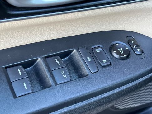 Used 2019 Honda CR-V Touring image 13