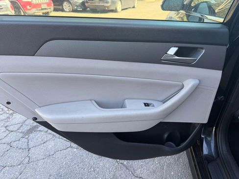 Used 2019 Hyundai Sonata SE image 9