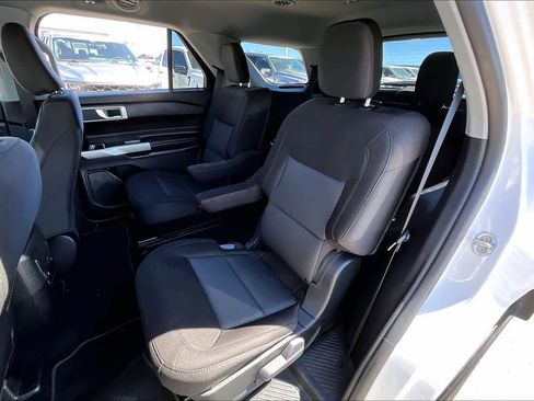 Used 2023 Ford Explorer XLT image 20