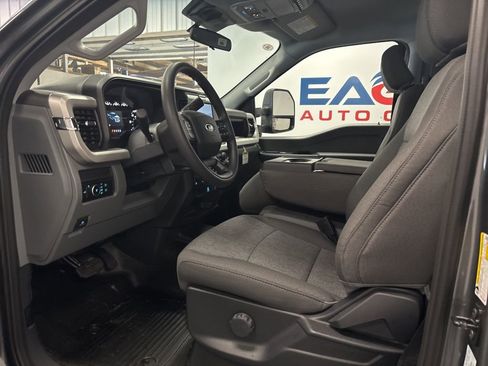 New 2026 Ford F250 XL w/ XL Off-Road Package image 23