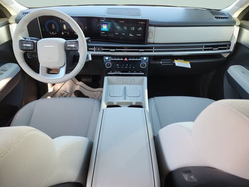 New 2026 Hyundai Santa Fe SE FWD image 13