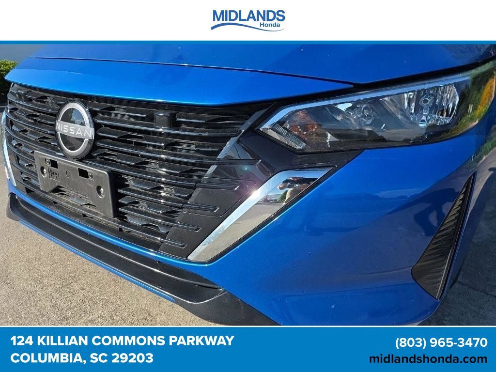 Used 2025 Nissan Sentra SV FWD image 6