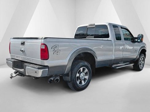 Used 2014 Ford F250 Lariat w/ Lariat Interior Package AWD/4WD image 8