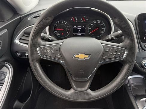 Used 2023 Chevrolet Malibu LT image 13