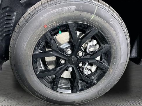 New 2026 Jeep Grand Cherokee L 4WD image 13