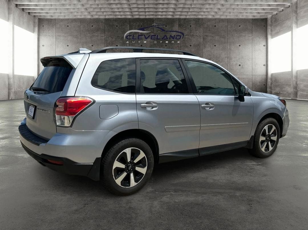 Used 2018 Subaru Forester 2.5i Premium w/ All-Weather Package AWD/4WD image 3