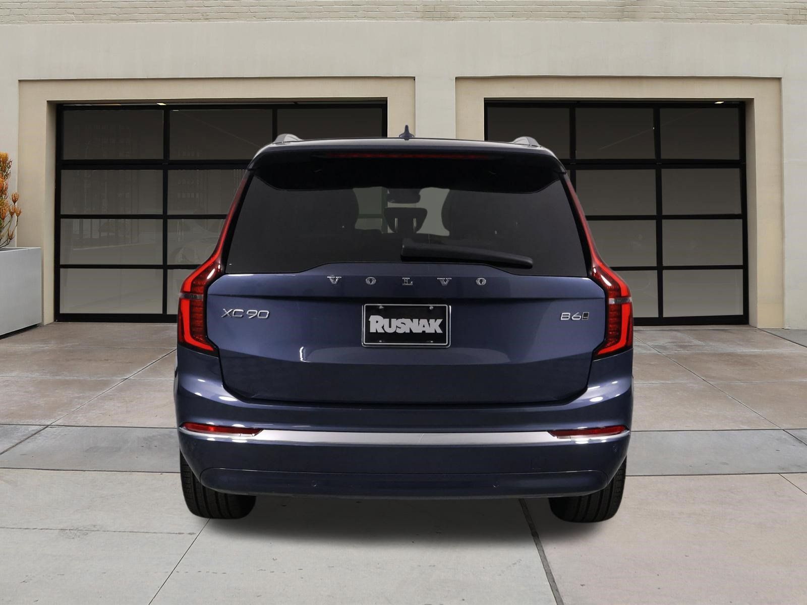 Certified 2026 Volvo XC90 B6 Plus w/ Protection Package AWD/4WD image 5