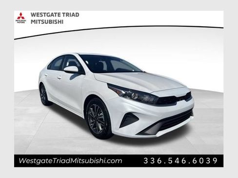 Used 2024 Kia Forte LXS FWD image 1