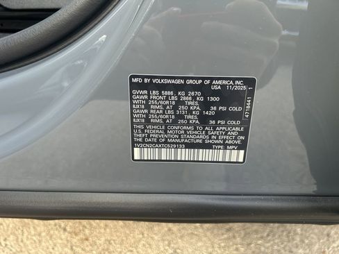 New 2026 Volkswagen Atlas Peak Edition AWD/4WD image 37