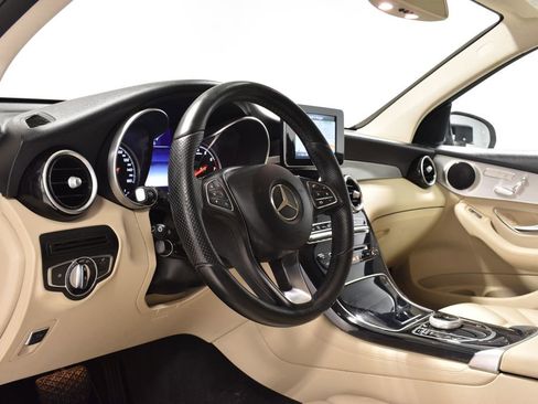 Used 2017 Mercedes-Benz GLC 300 GLC 300 image 3