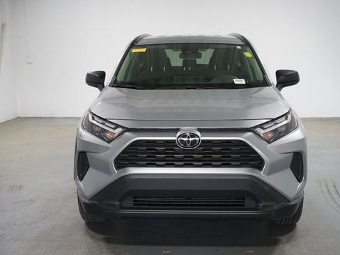 Used 2025 Toyota RAV4 LE AWD/4WD image 2