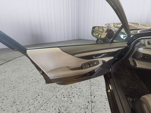 Used 2025 Subaru Legacy Premium AWD/4WD image 22