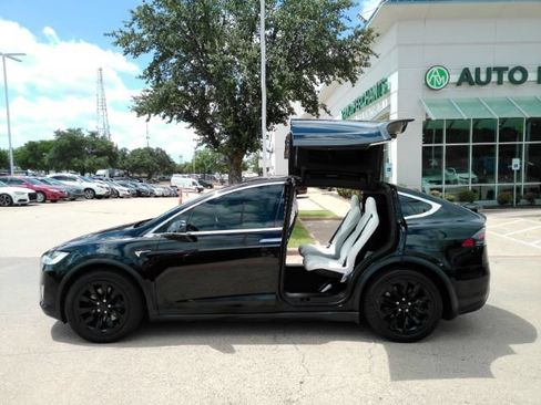 Used 2020 Tesla Model X AWD/4WD image 16